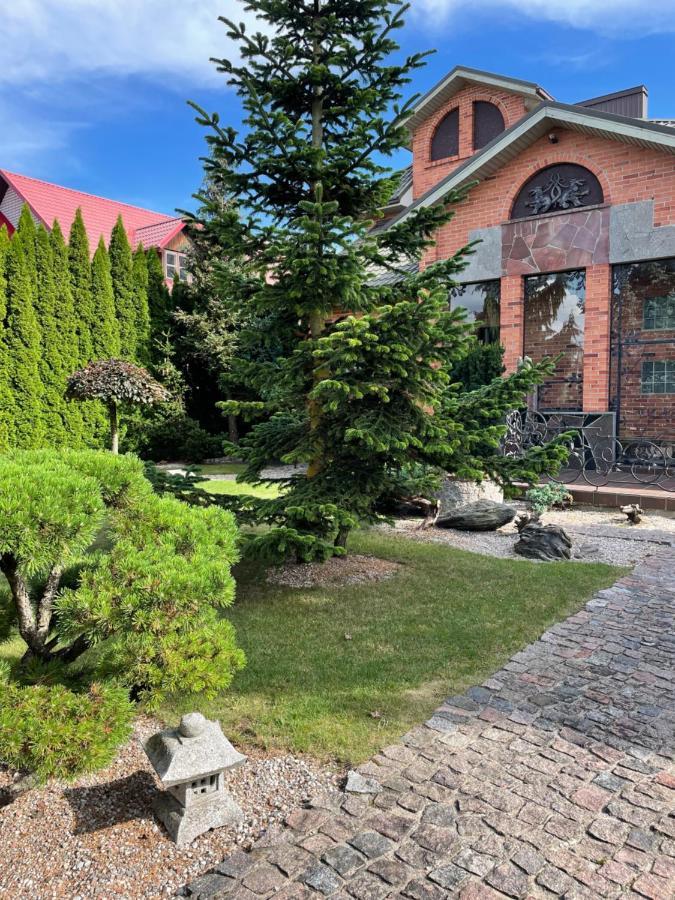 Pool Villa With Japanese Garden Каунас Екстер'єр фото